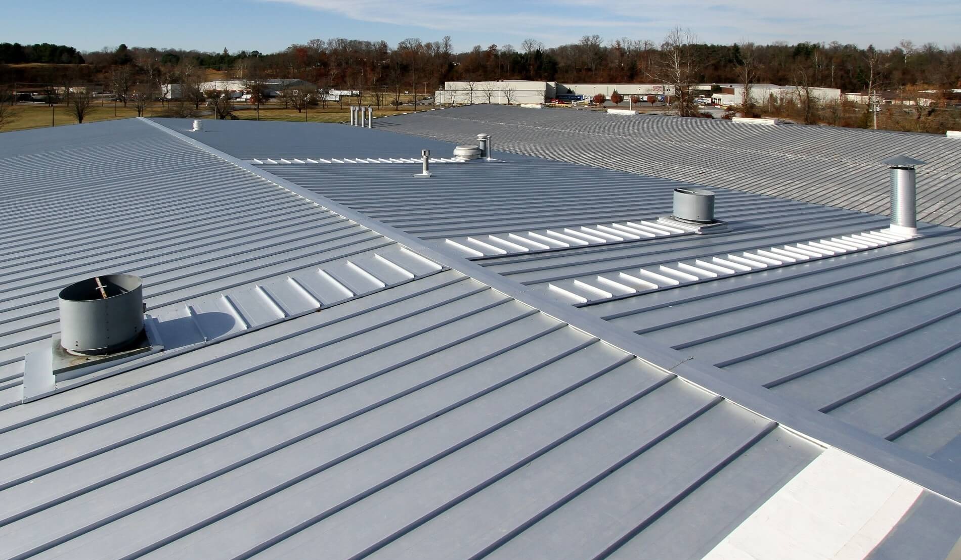 屋顶回收:金属系统的优点